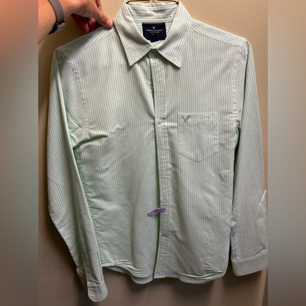 Men’s American Eagle Long Sleeve Button Down